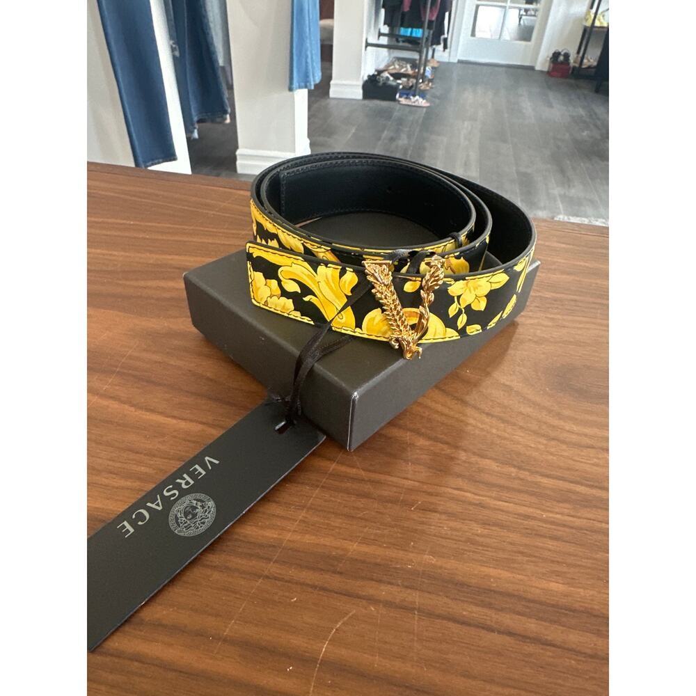 NWT Versace Virtus Barocco Print Leather Belt Size 80/32